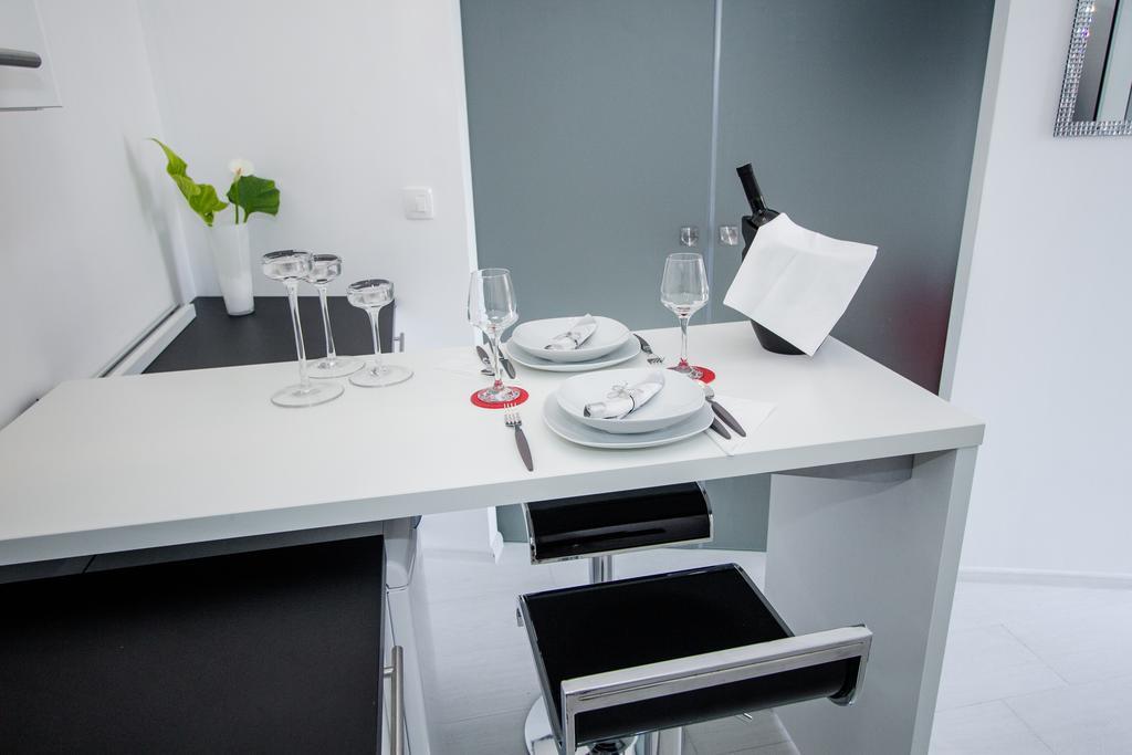 Luxury Studio Apartment White Sensation Vodice Exterior photo